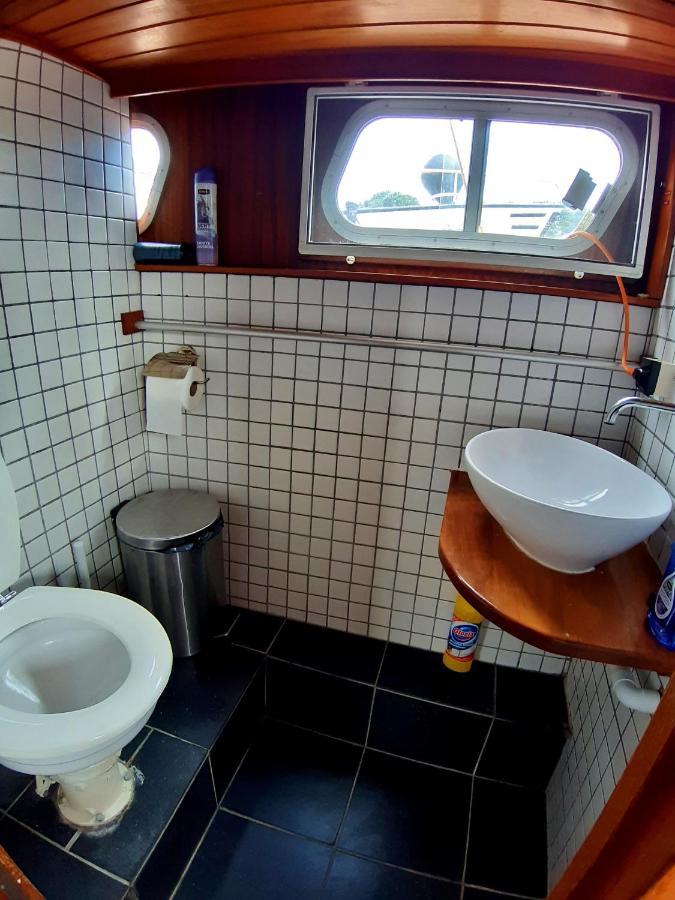 Motor Yacht Amstelle Hotell Amsterdam Eksteriør bilde